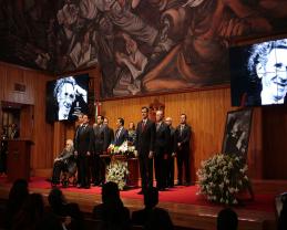 Rinden homenaje a Juan José Arreola en el Paraninfo